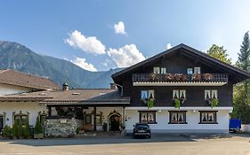 Hotel Alpenhof Oberau